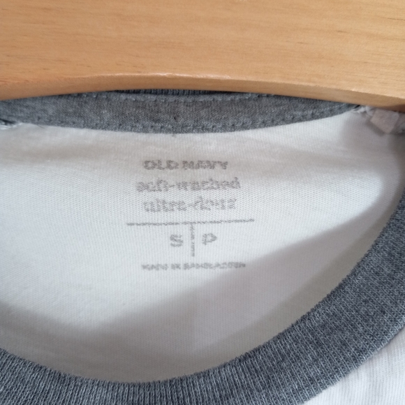 Old Navy Minnie Mouse Logo Short Sleeve Baseball T Shirt Size Small - Picture 3 of 7